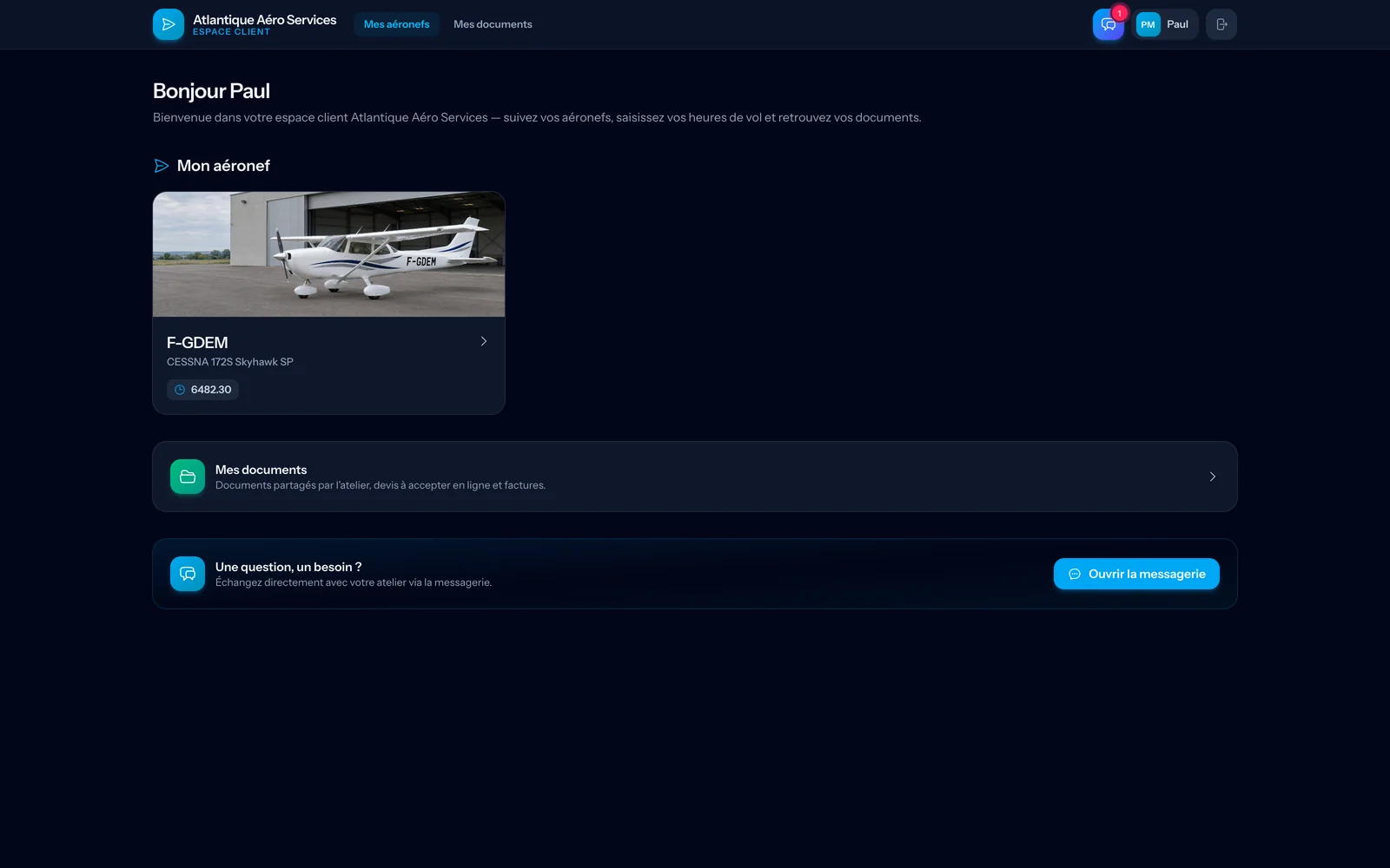 Espace propriétaire HangarOS : l'avion du client, ses documents et la messagerie avec l'atelier